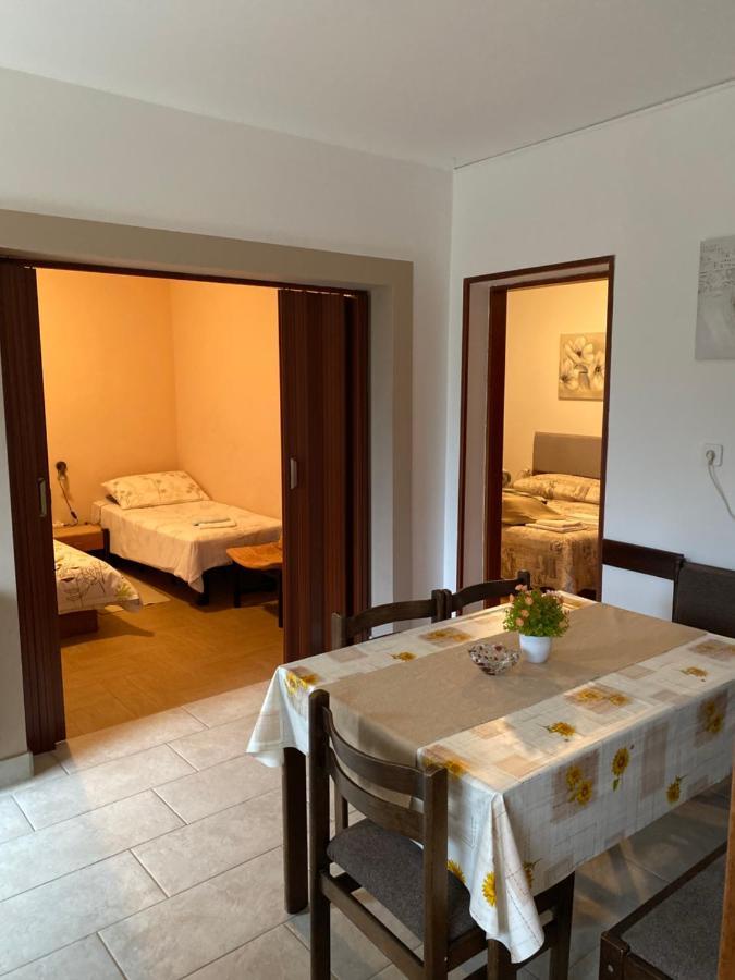 Apartment Mare Krk Milohnici Buitenkant foto
