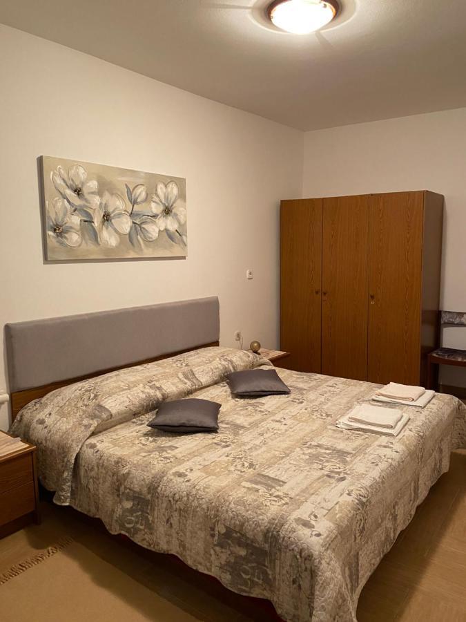 Apartment Mare Krk Milohnici Buitenkant foto