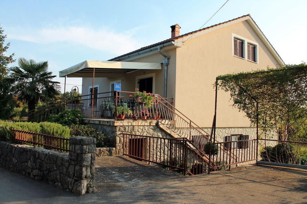 Apartment Mare Krk Milohnici Buitenkant foto
